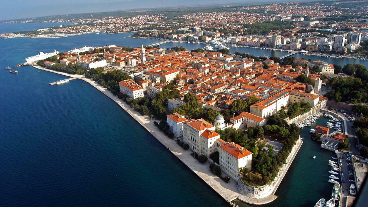 365 Rooms Zadar Buitenkant foto